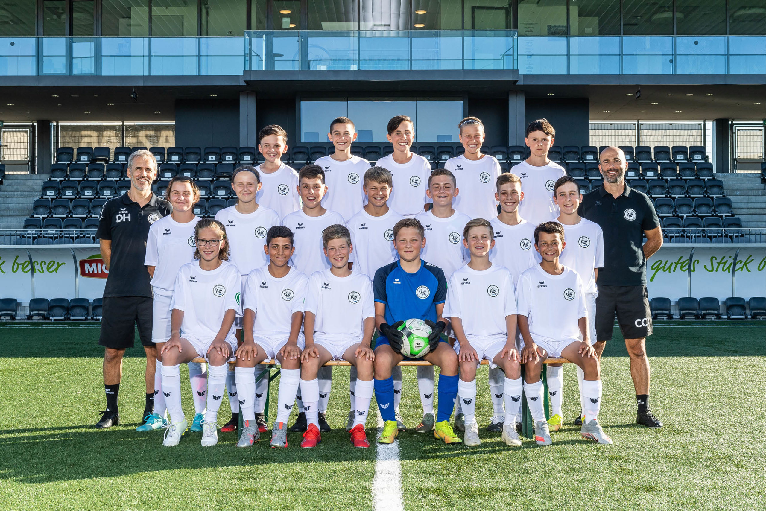 U13